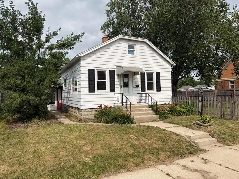 image of 1926 S 16th Street Street, Sheboygan, WI 53081 | MLS# 1975315