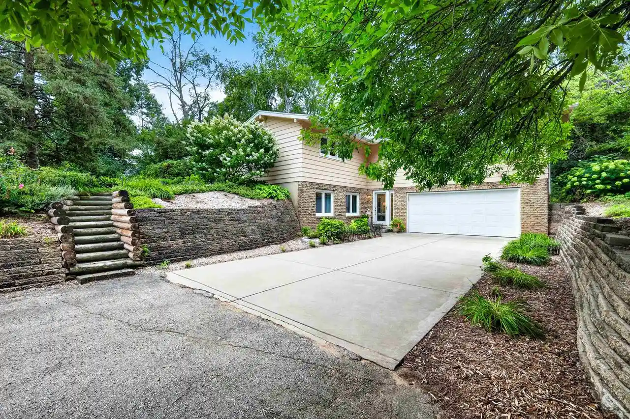 Photo 1 of Sale Pending at 2845 Pleasant View Heights Road Road, Cottage Grove, WI 53527 | MLS# 2029995 | Listing updated on 2026-08-10