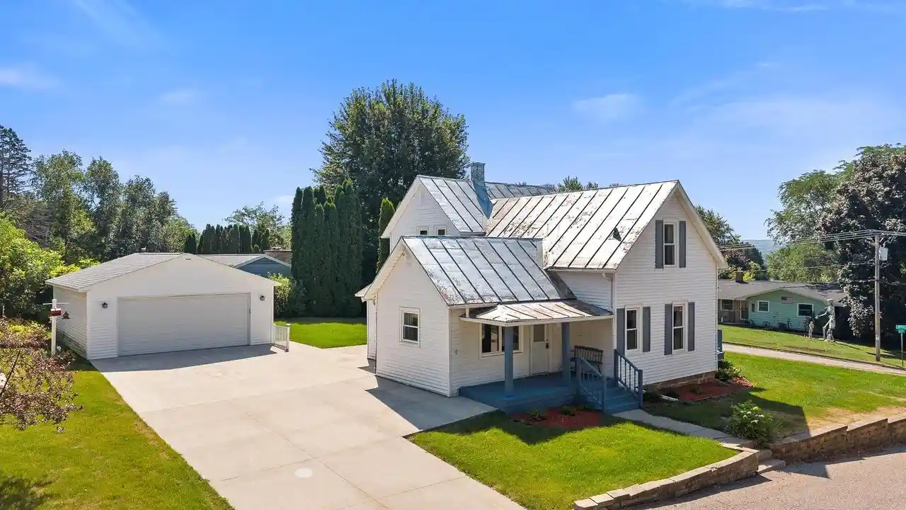 Condo for sale at 401 15Th Street Street #1708, Baraboo, WI 53913 | MLS# 2029996