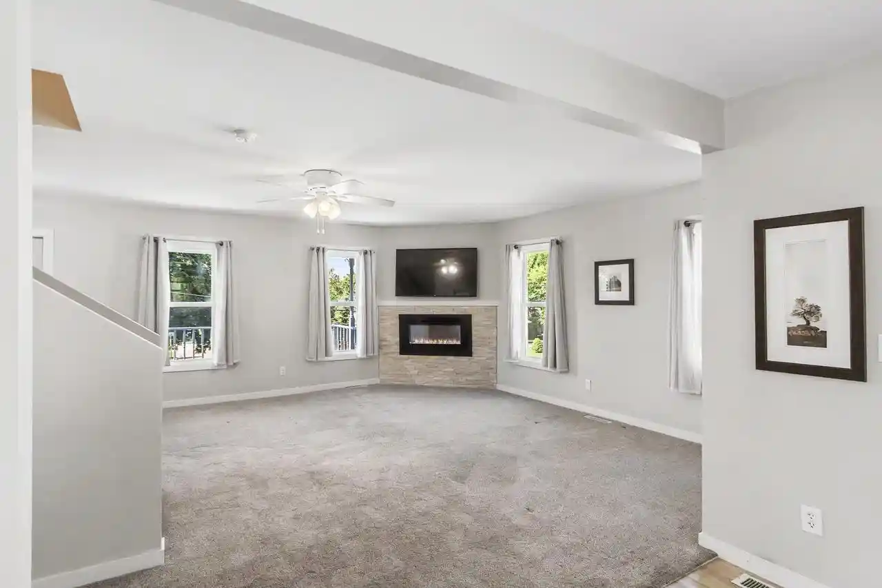 Photo 4 of Condo for sale at 401 15Th Street Street #1708, Baraboo, WI 53913 | MLS# 2029996 | Listing updated on 2026-09-02