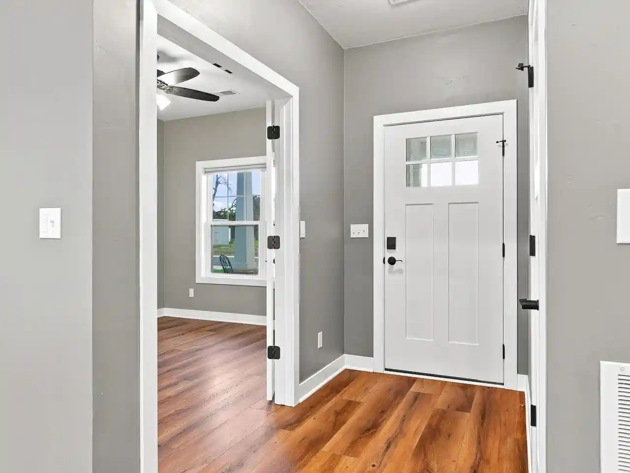 5th image of 327 Lynx Lane Lane, Manitowoc, WI 54220 | MLS# 1975329
