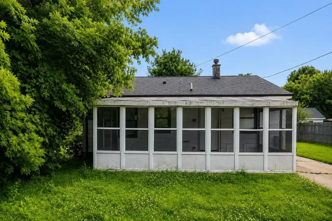 4th image of 5695 N 57Th Street Street, Milwaukee, WI 53218 | MLS# 1975327