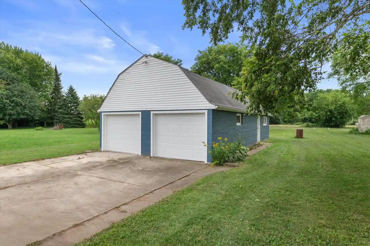 3rd image of 2089 Decorah Road Road, West Bend, WI 53095 | MLS# 1975326