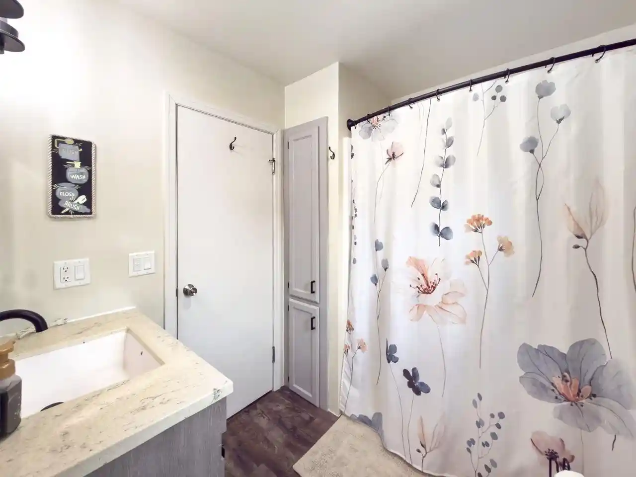 2nd image of 2250 Shore Dr Dr, Marinette, WI 54143 | MLS# 50330679