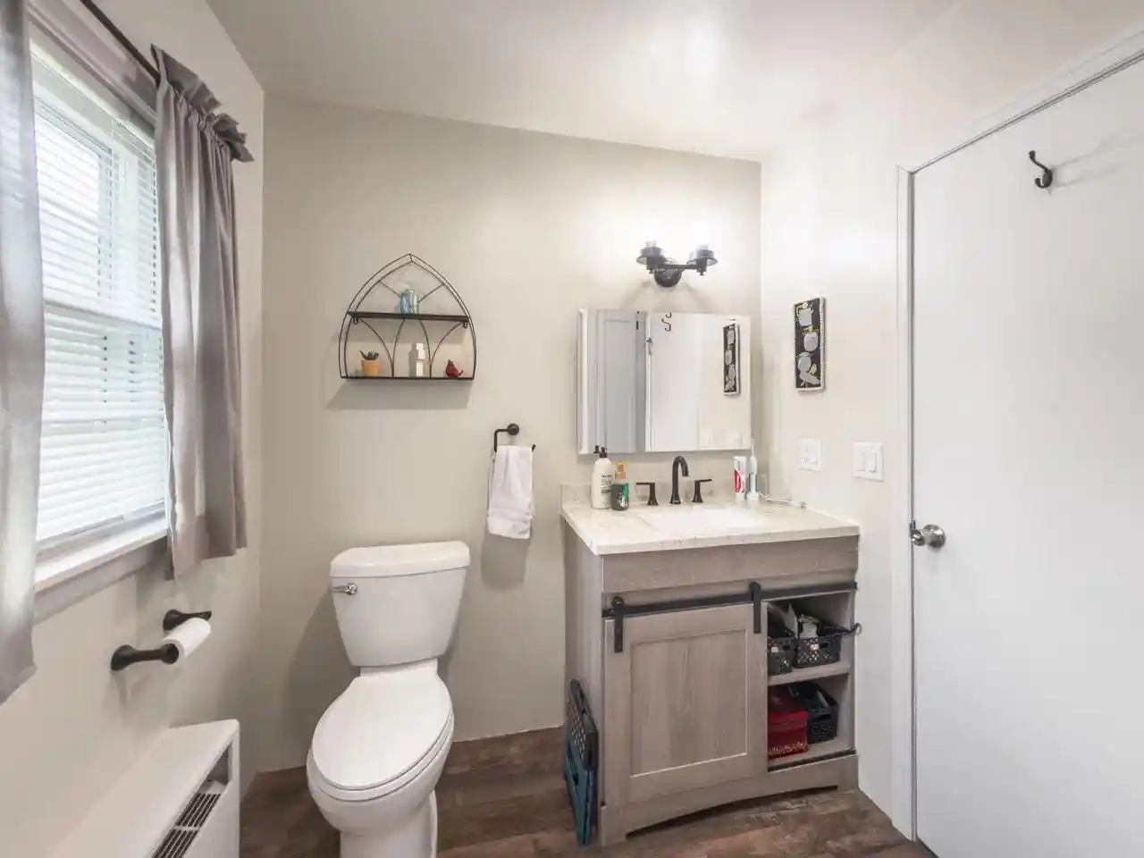 18th image of 2250 Shore Dr Dr, Marinette, WI 54143 | MLS# 50330679