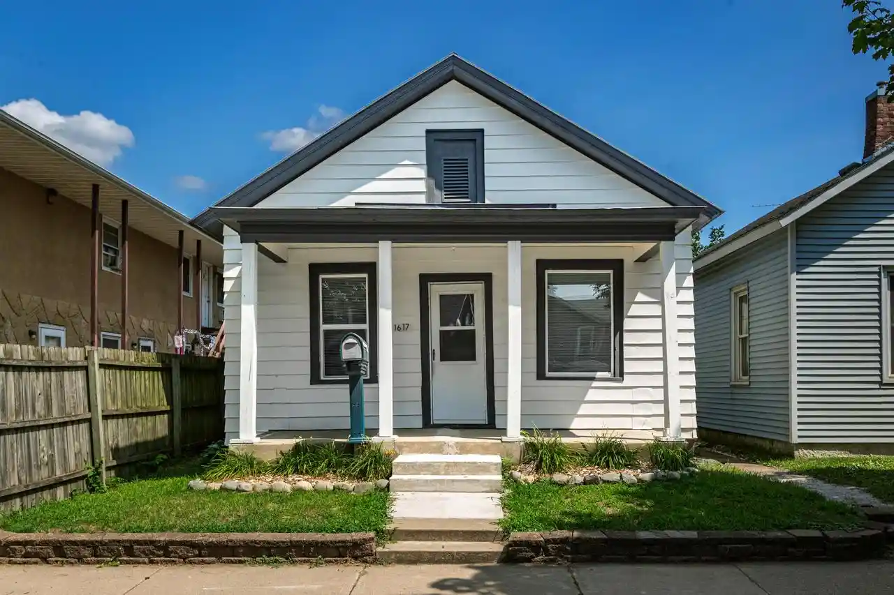1st image of 1617 10th Street S Street S, La Crosse, WI 54601 | MLS# 1975338