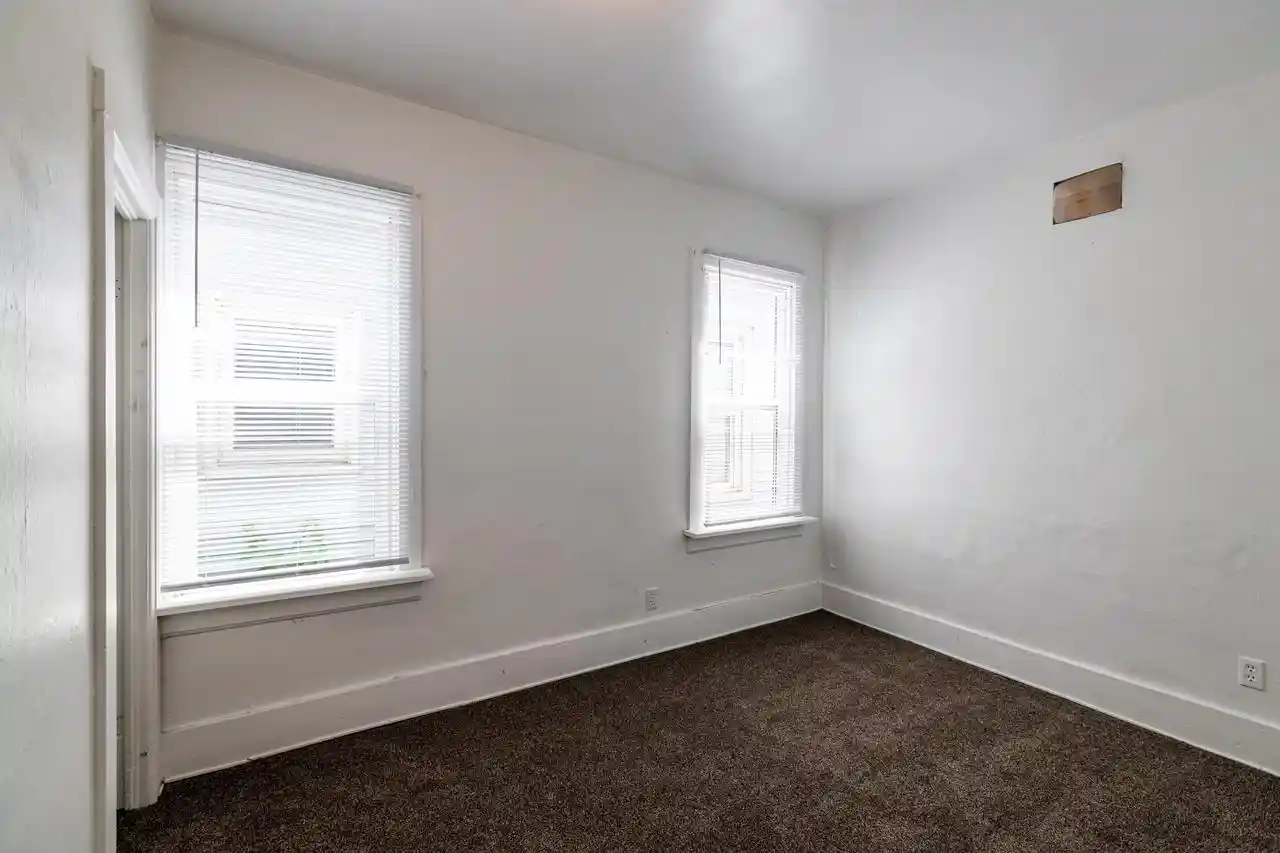 3rd image of 1617 10Th Street S Street S, La Crosse, WI 54601 | MLS# 1975338