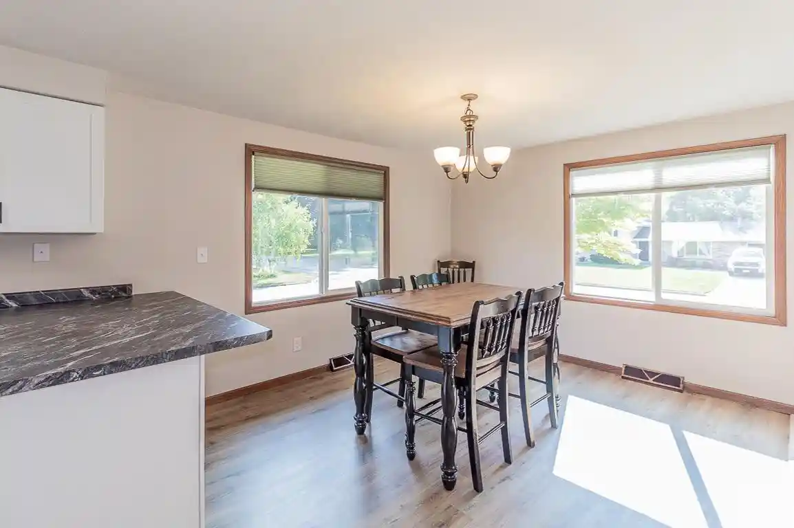 3rd image of 1834 Dexter Street Street, New London, WI 54961 | MLS# 50330677