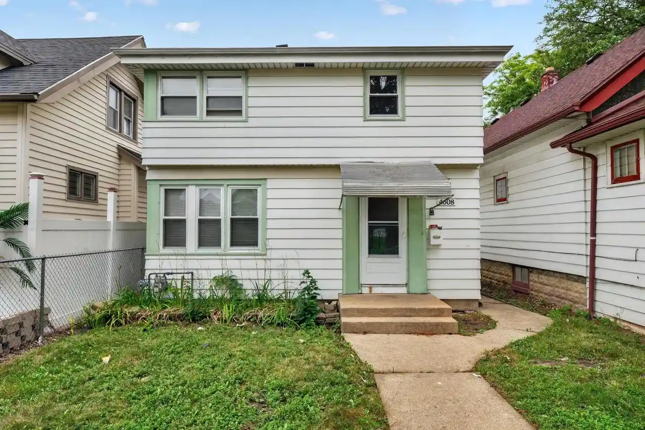1st image of 4608 N 30th Street Street, Milwaukee, WI 53209 | MLS# 1975343