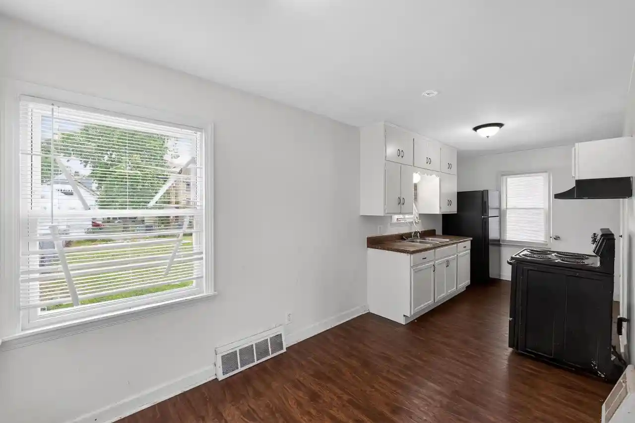 3rd image of 4608 N 30Th Street Street, Milwaukee, WI 53209 | MLS# 1975343
