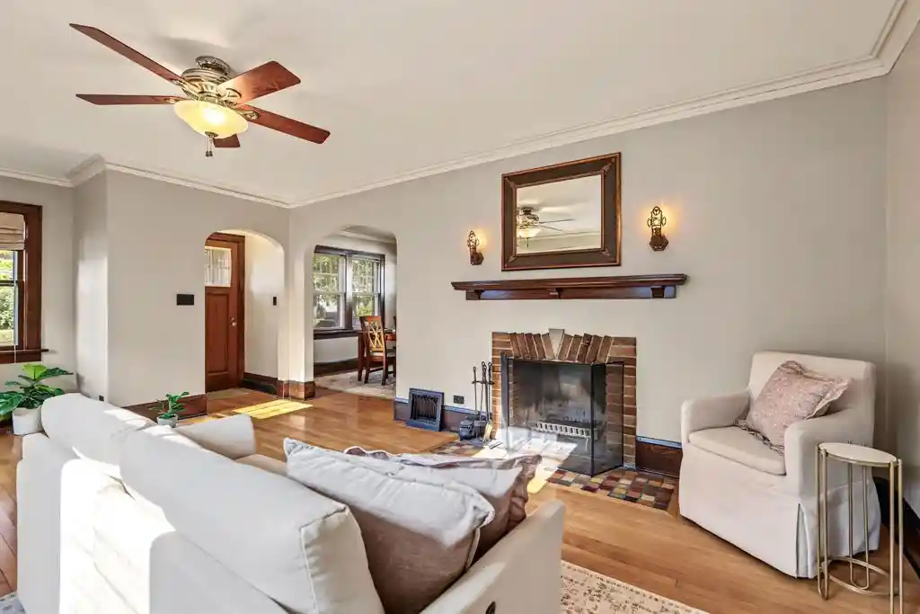 2nd image of 539 W Grand Avenue Avenue, Eau Claire, WI 54703 | MLS# 1604033