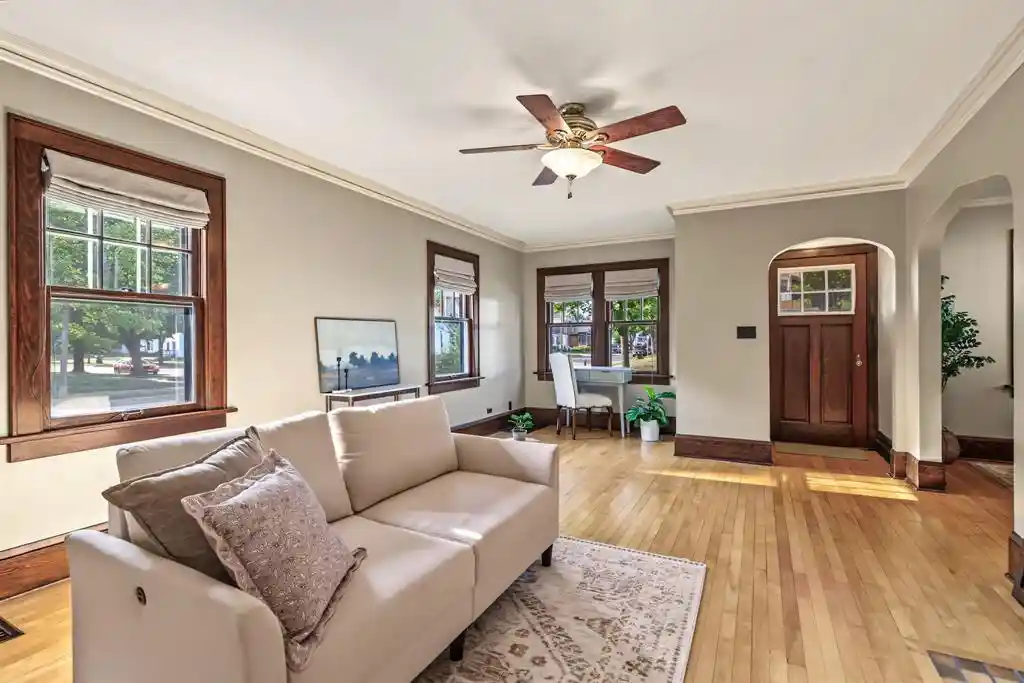 4th image of 539 W Grand Avenue Avenue, Eau Claire, WI 54703 | MLS# 1604033