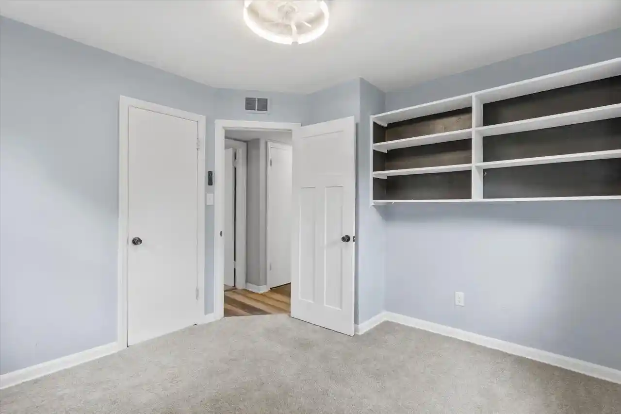 Photo 4 of Single family home for sale at 5277 N 51St Boulevard Boulevard, Milwaukee, WI 53218 | MLS# 1975363 | Listing updated on 2026-09-28