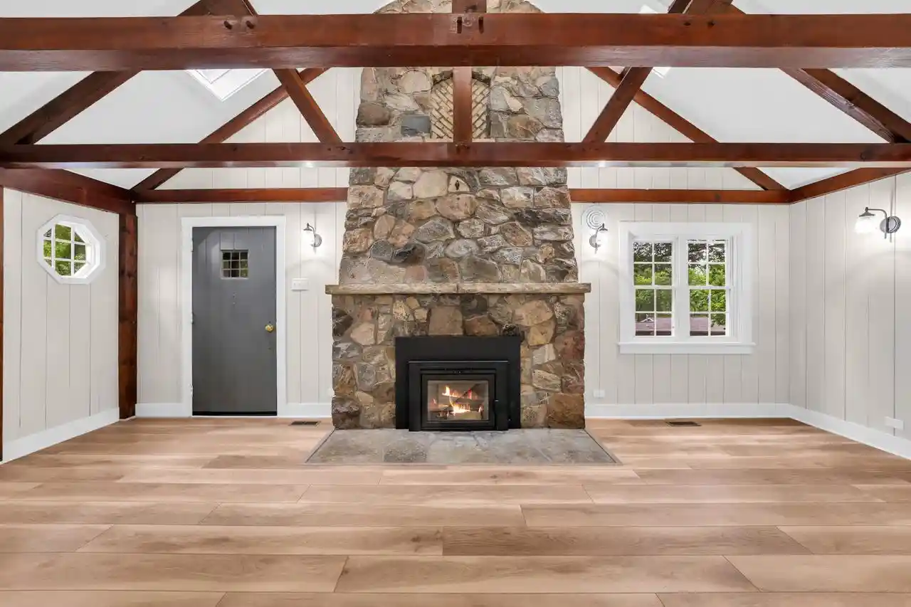 4th image of 30215 Forest Dr Dr, Burlington, WI 53105 | MLS# 1975364