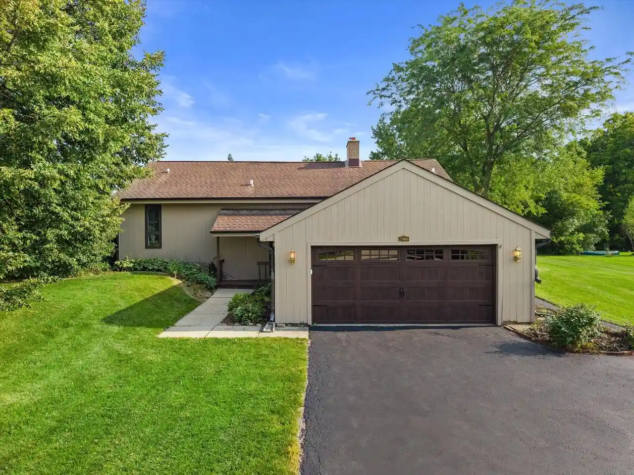 1st image of N69w27089 Hickory Chasm Dr Dr, Lisbon, WI 53089 | MLS# 1975369