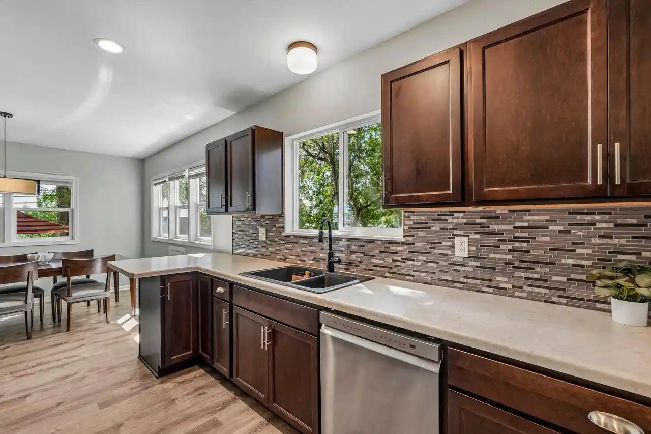 3rd image of 425 W Wisconsin Avenue Avenue, Pewaukee, WI 53072 | MLS# 1975375