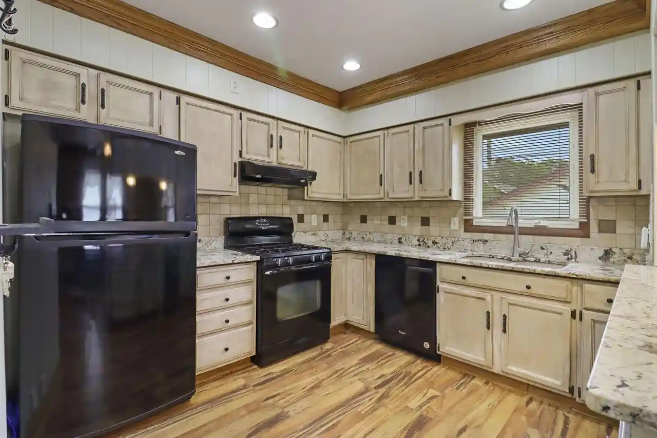 2nd image of 6205 33rd Avenue Avenue, Kenosha, WI 53142 | MLS# 1975377