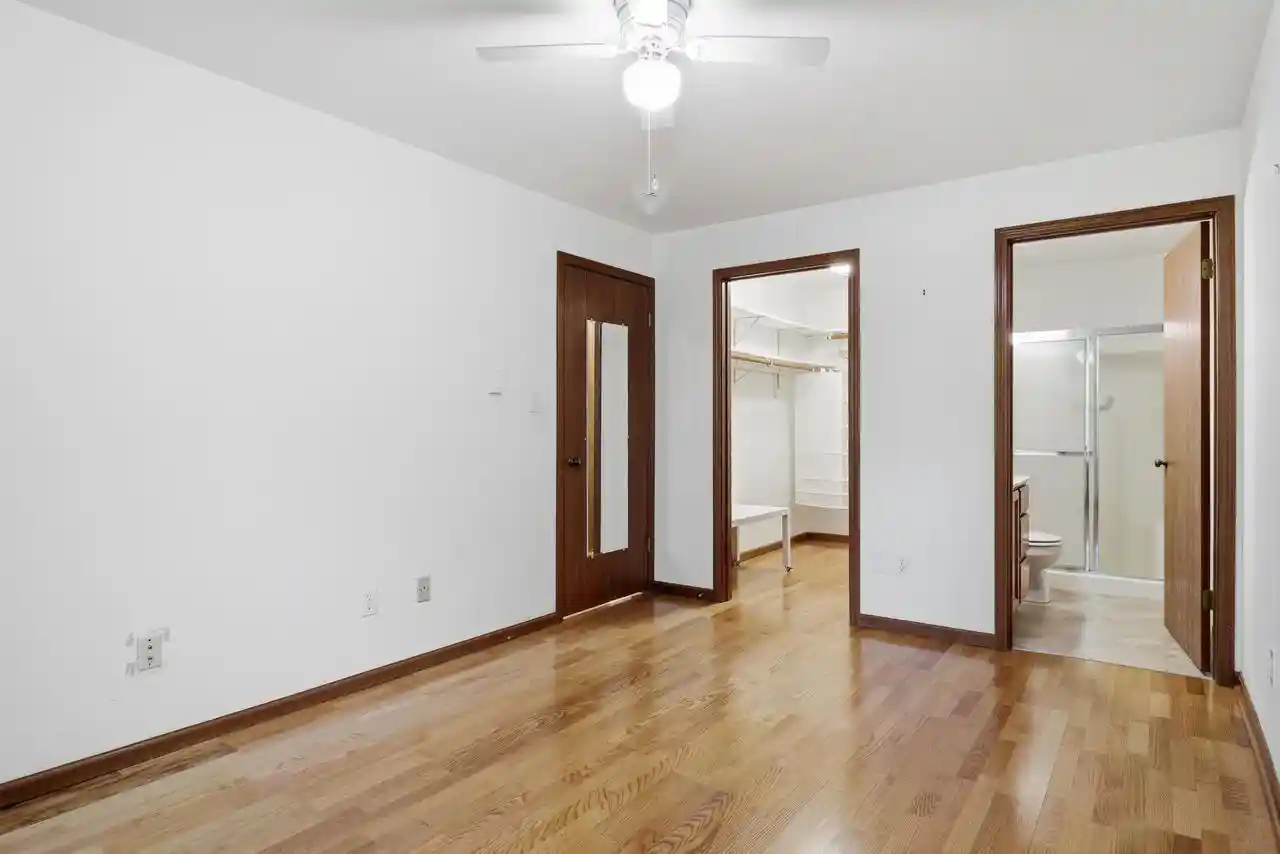 4th image of 7040 Mariner Dr Dr, Mount Pleasant, WI 53406