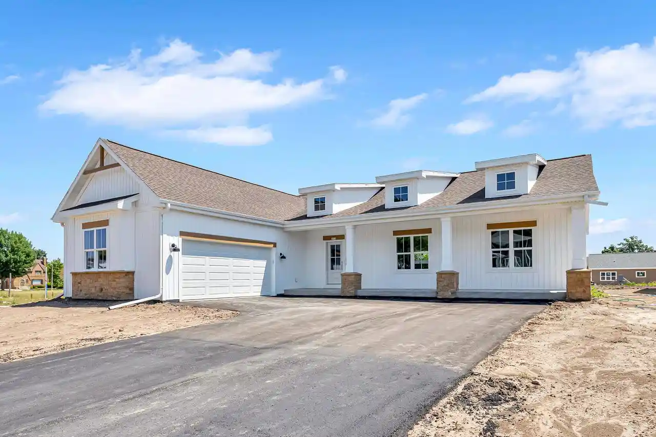 1st image of 2615 N 7th Street Street, Sheboygan, WI 53083 | MLS# 1975384