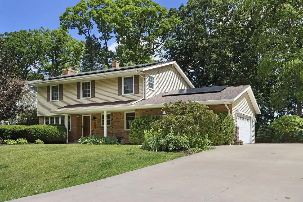 1st image of 8715 108th Avenue Avenue, Pleasant Prairie, WI 53158 | MLS# 1975390