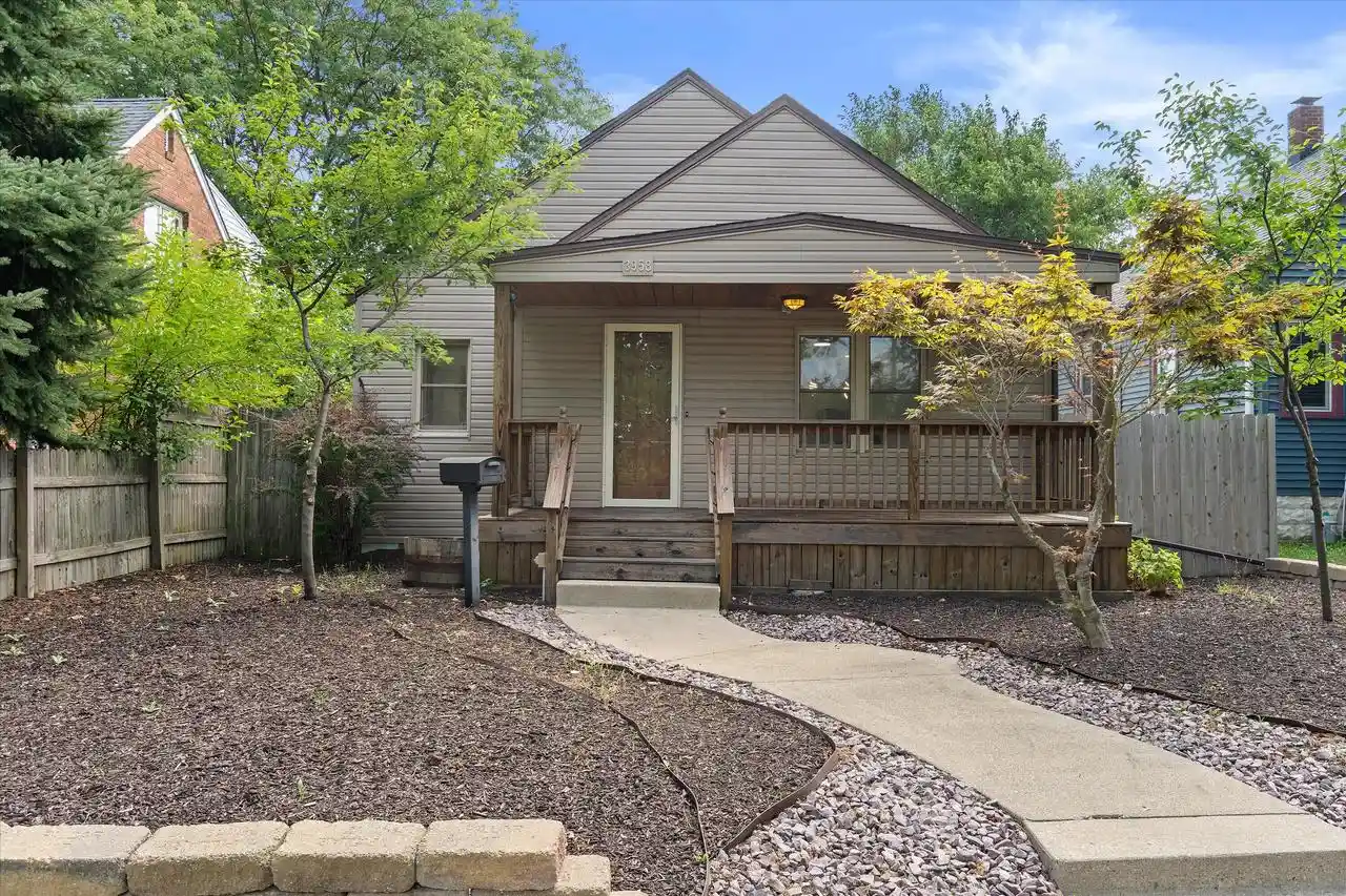 Photo 1 of Single family home for sale at 3958 S 3rd Street Street, Milwaukee, WI 53207 | MLS# 1975388 | Listing updated on 2026-09-15