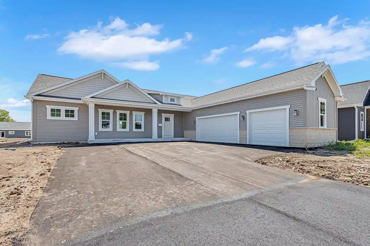 1st image of 2607 N 7th Street Street, Sheboygan, WI 53083 | MLS# 1975395