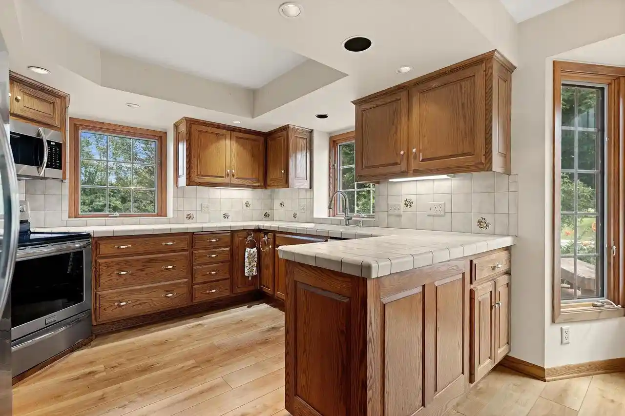 4th image of 12655 N River Forest Circle Circle, Mequon, WI 53092 | MLS# 1975398
