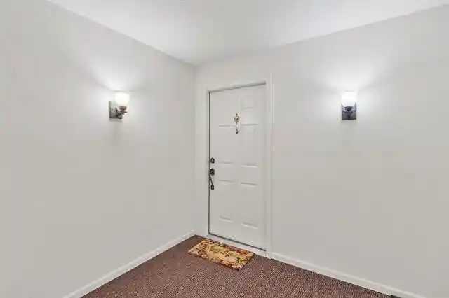 2nd image of 1502 Wheeler Rd Rd, Madison, WI 53704