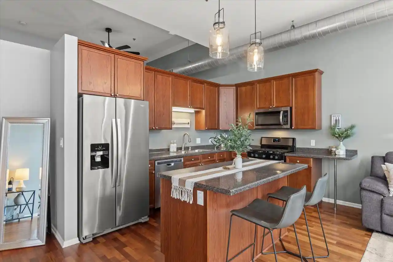 2nd image of 1924 N Hubbard St St, Milwaukee, WI 53212