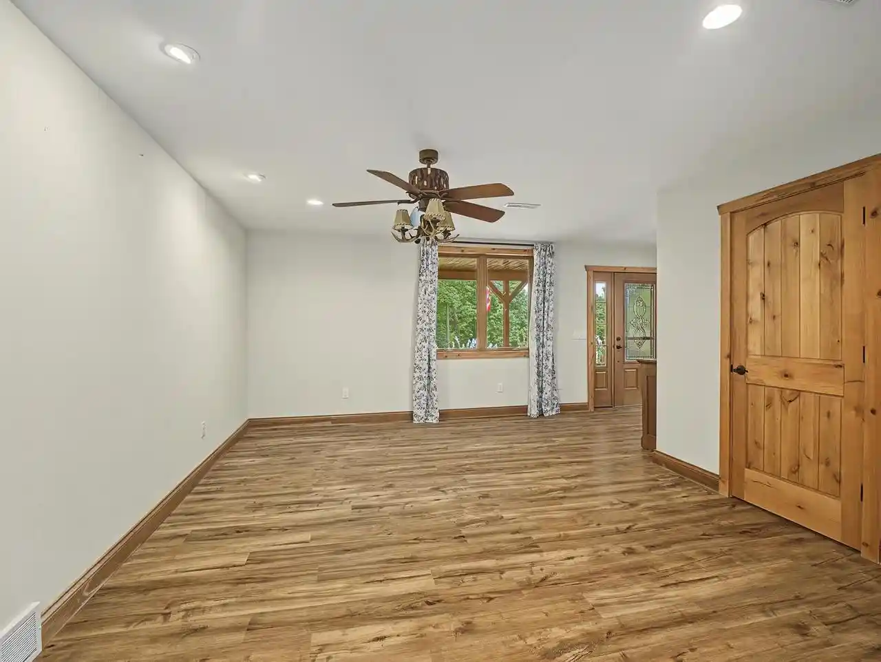 5th image of 11475 Breniger Lane Lane, Darlington, WI 53530 | MLS# 2030032