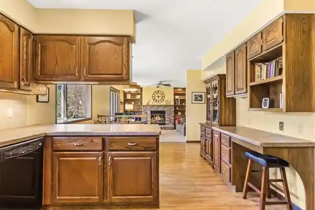 4th image of 17 Park Crest Court Court, Madison, WI 53711 | MLS# 2030036
