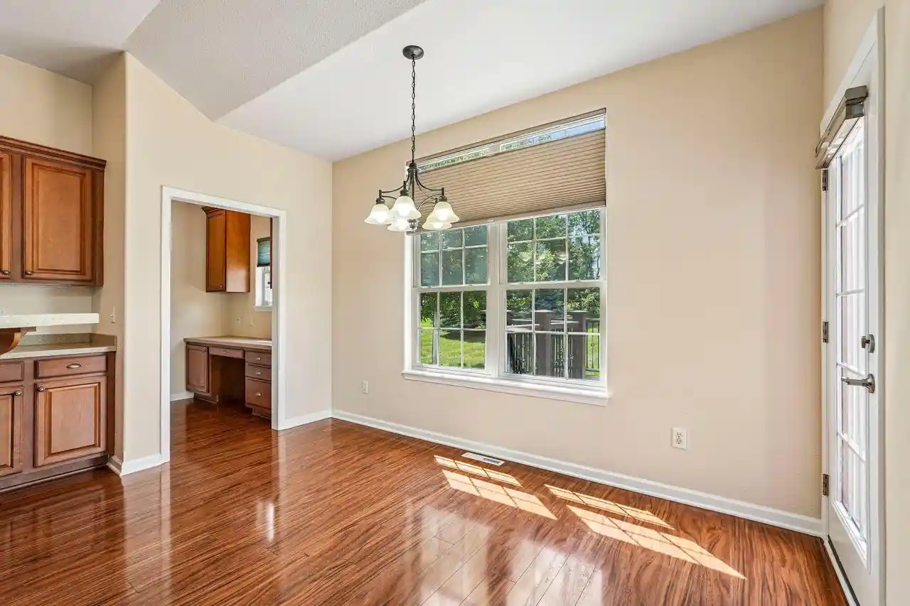 5th image of N66W23663 Hillview Dr Dr, Sussex, WI 53089 | MLS# 1975415