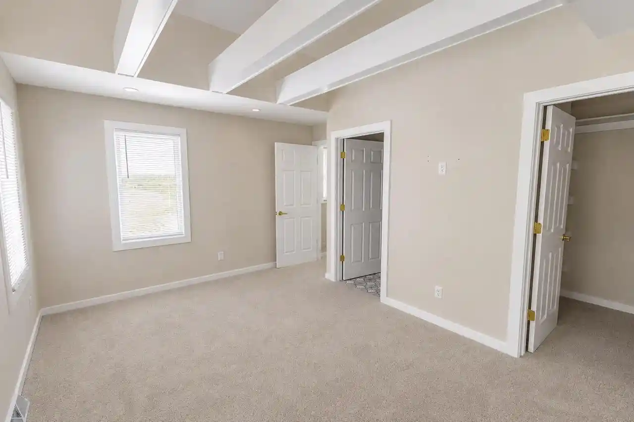 17th image of 242 E Gauer Circle Circle, Milwaukee, WI 53207 | MLS# 1975421