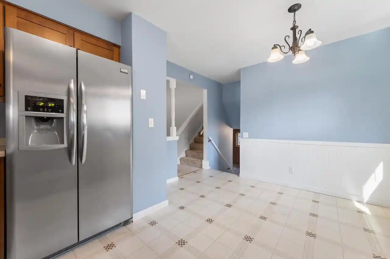 3rd image of 2652 N 124th St St, Wauwatosa, WI 53226