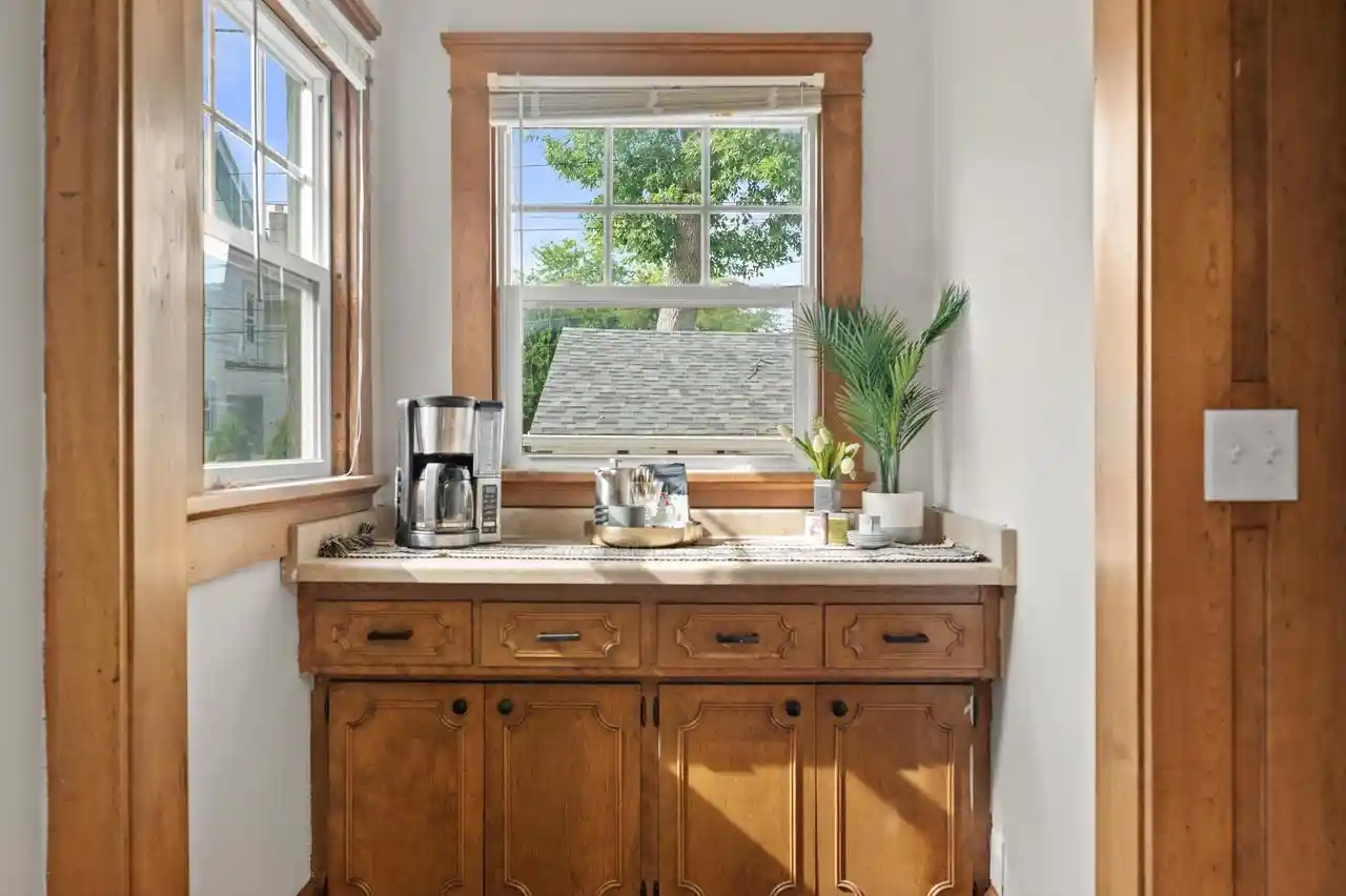 4th image of 1814 E Kenwood Boulevard Boulevard, Milwaukee, WI 53211 | MLS# 1975427