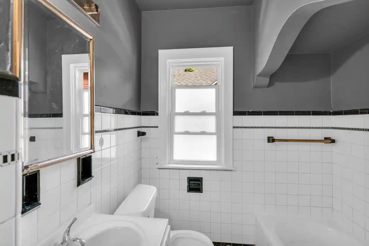 27th image of 3017 N 28th Street Street, Milwaukee, WI 53210 | MLS# 1975432
