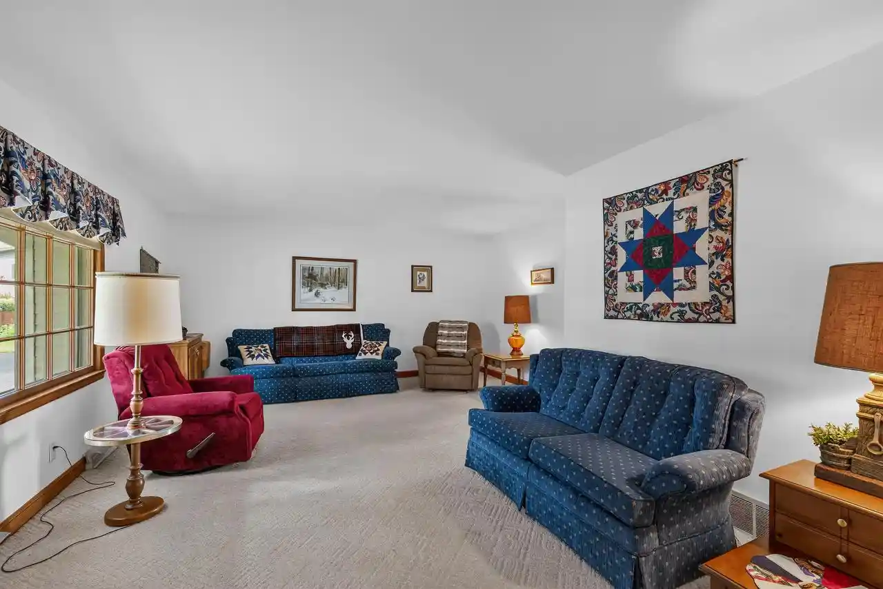 2nd image of W154n6431 Marvel Dr Dr, Menomonee Falls, WI 53051 | MLS# 1975443