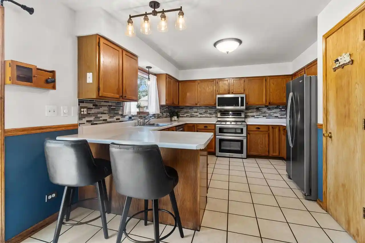 4th image of 2910 Hickory Lane Lane, Twin Lakes, WI 53181 | MLS# 1975449