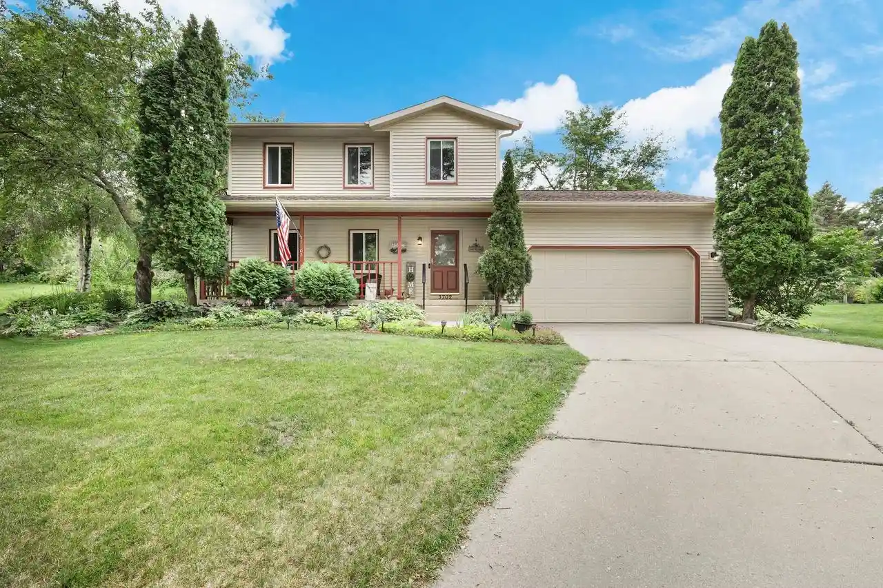 1st image of 3702 Spring Hill Court Court, Middleton, WI 53562 | MLS# 2030056
