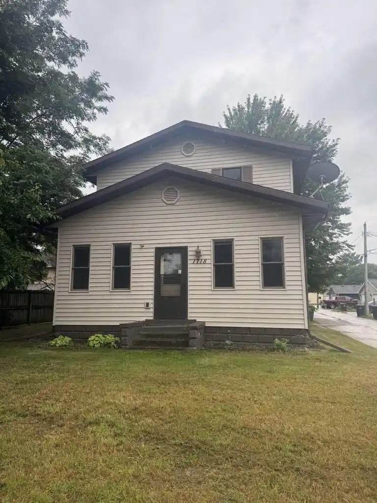 1st image of 1718 Hagar Street Street, La Crosse, WI 54603 | MLS# 1975458