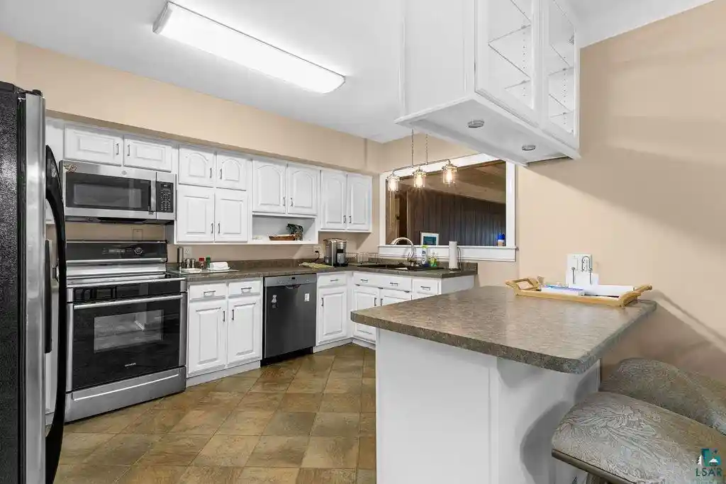2nd image of 1629 E 6th St St, Superior, WI 54880 | MLS# 6127255