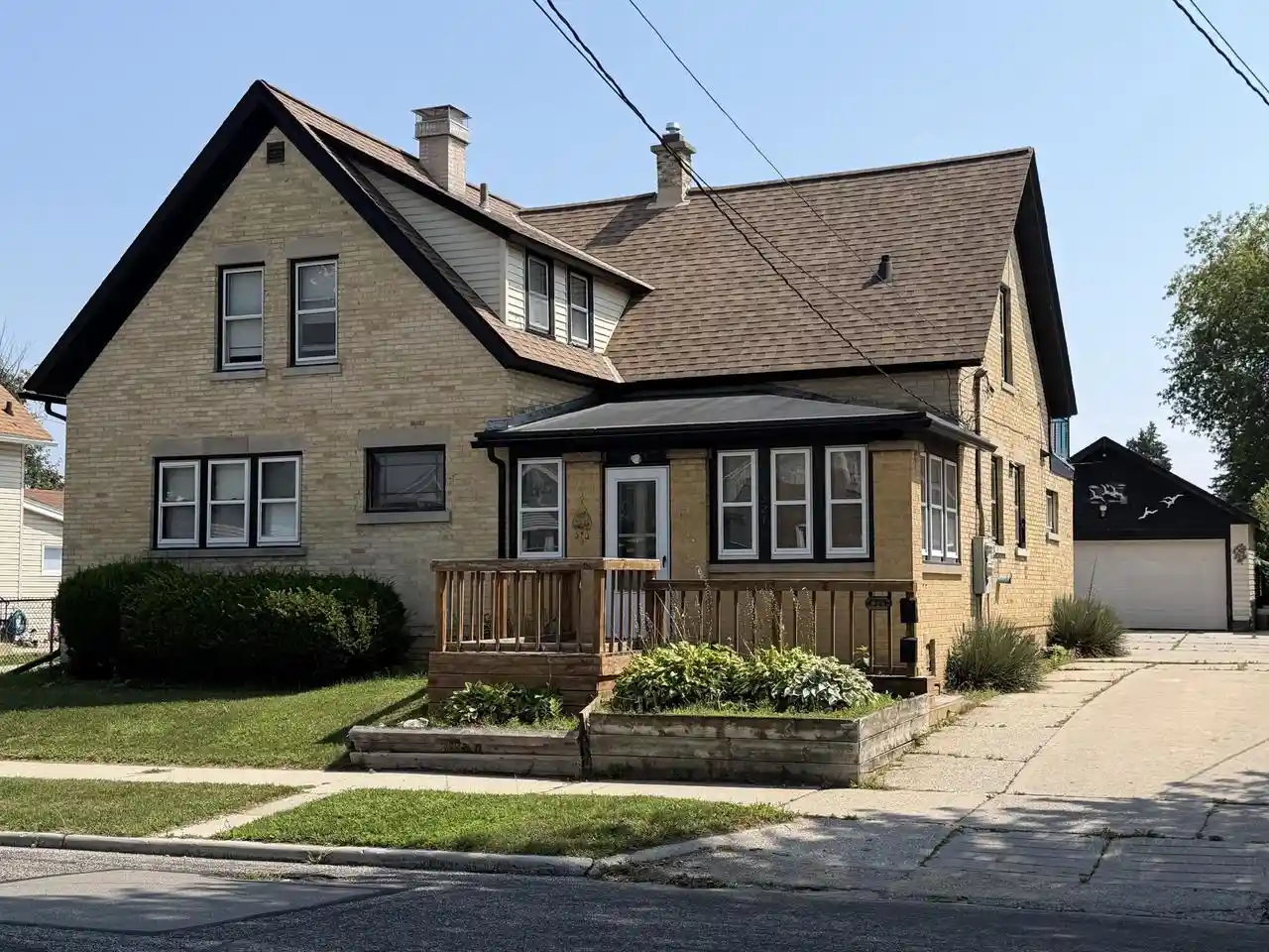 1st image of 1321 S 16th Street Street, Manitowoc, WI 54220 | MLS# 1975478
