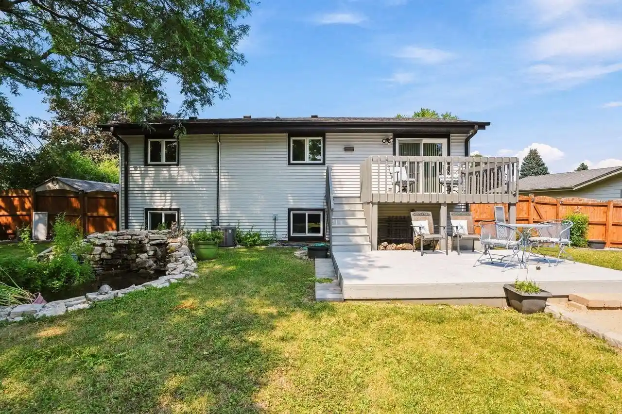 2nd image of 4819 Flambeau Dr Dr, Mount Pleasant, WI 53406 | MLS# 1975481