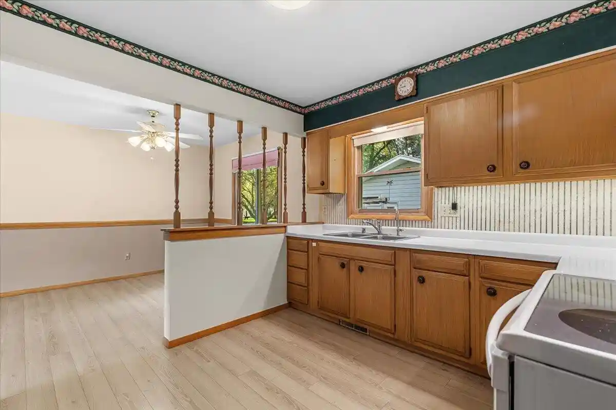 4th image of 309 Braatz Dr Dr, Kewaskum, WI 53040 | MLS# 1975490