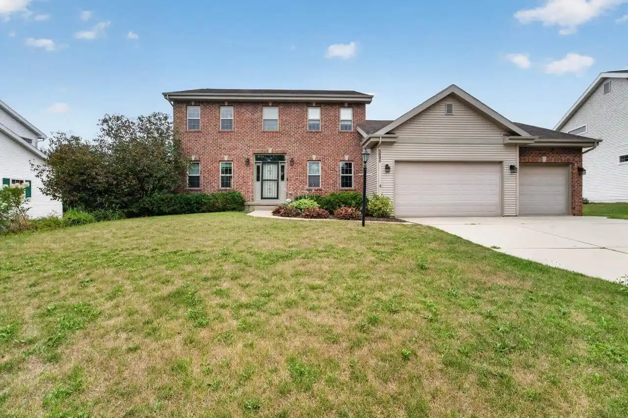 image of 5685 Kinsale Dr Dr, Fitchburg, WI 53711 | MLS# 2030078