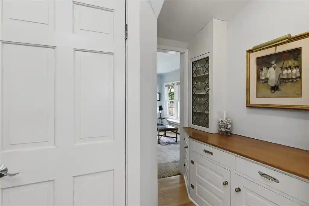Photo 3 of Single family home for sale at 204 Gilbert Avenue Avenue, Eau Claire, WI 54701 | MLS# 1603880 | Listing updated on 2026-09-14
