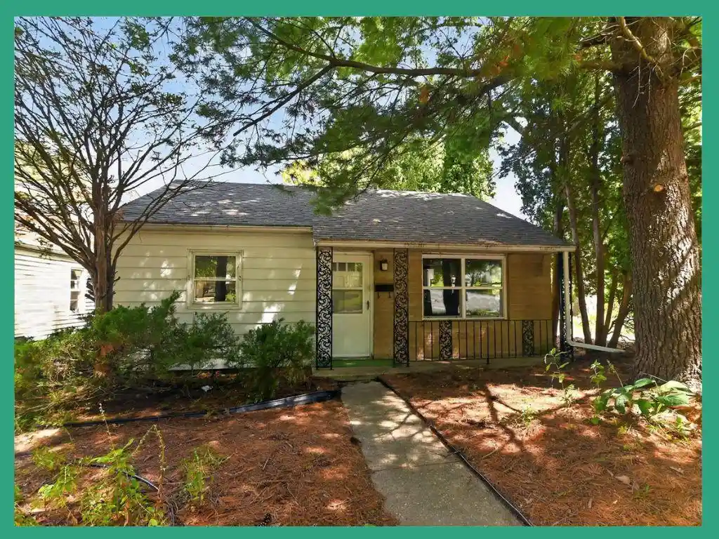 Photo 1 of Single family home for sale at 1846 Northwestern Avenue Avenue, Madison, WI 53704 | MLS# 2030081 | Listing updated on 2026-09-17