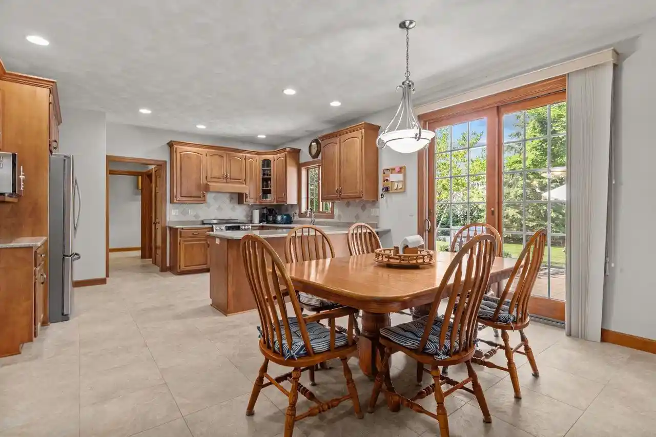 Photo 3 of Single family home for sale at 224 E Carrington Lane Lane, Appleton, WI 54913 | MLS# 50330668 | Listing updated on 2026-08-21