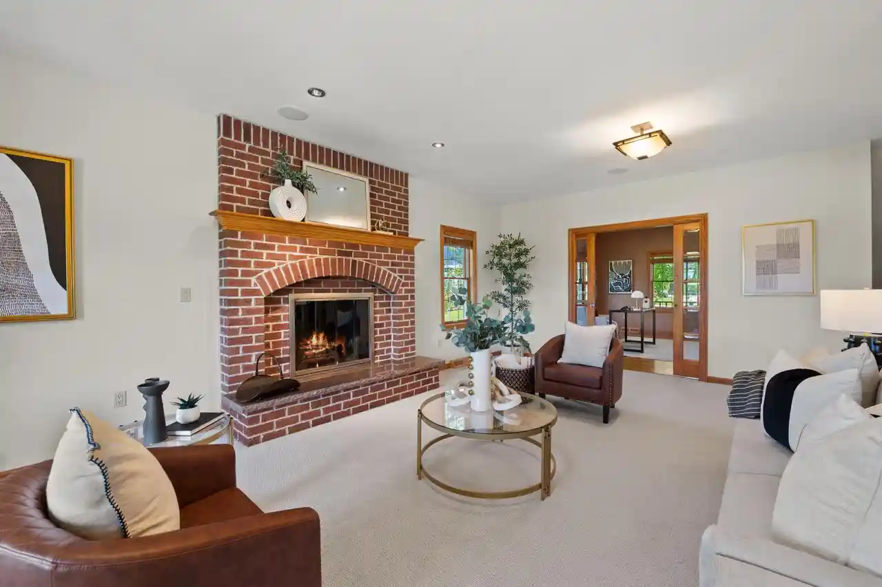 2nd image of W287n6371 Broadwing Court Court, Hartland, WI 53029 | MLS# 1975495