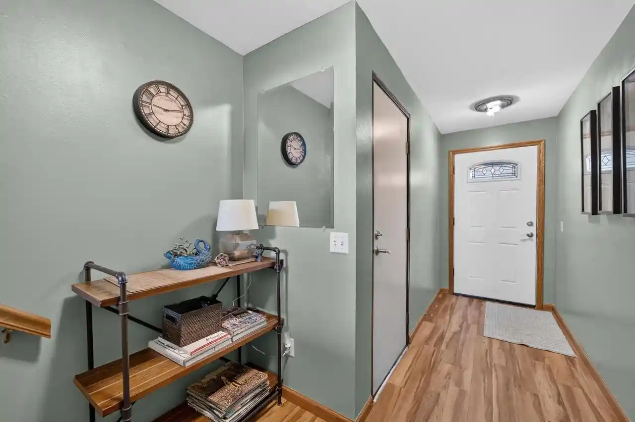 Photo 4 of Condo for sale at 213 Broadway Dr Dr, Sun Prairie, WI 53590 | MLS# 2030085 | Listing updated on 2026-08-31